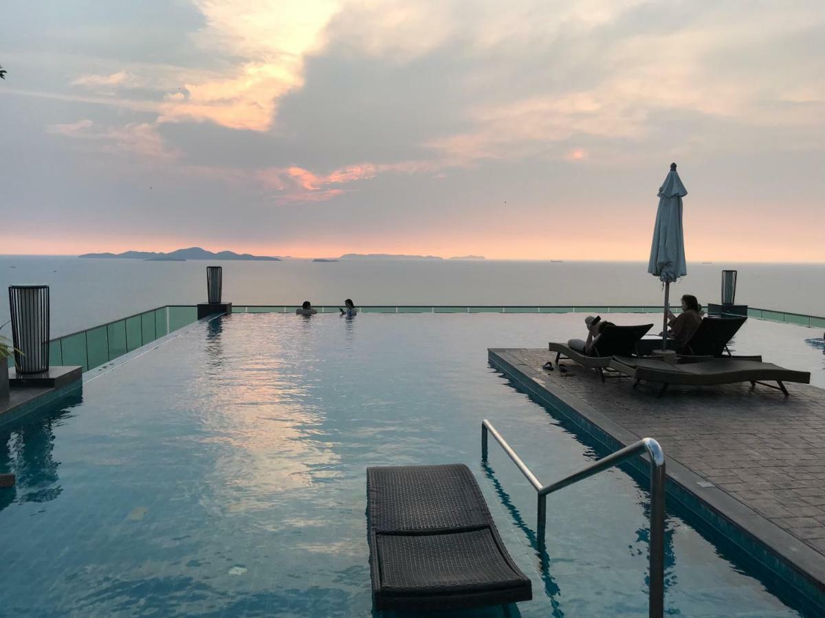 Wong Amat Tower Appartement Pattaya Buitenkant foto